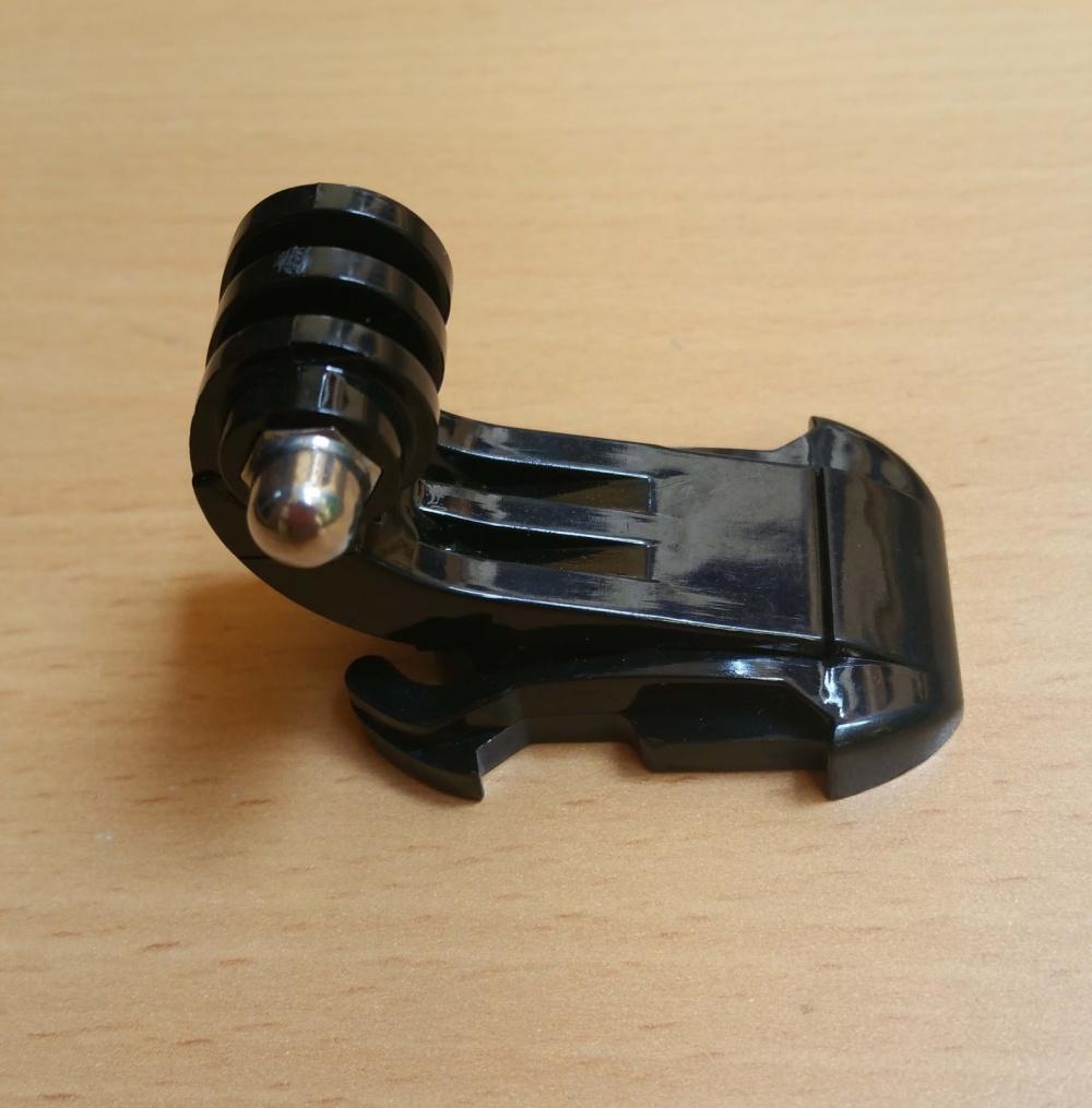 Bộ phụ kiện bao gồm miếng dán 3M+ đế mount + mount cong + vít (Loại chữ J)