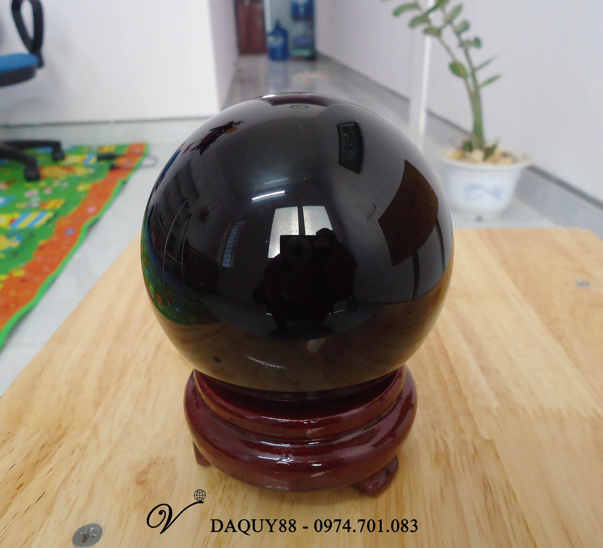 Quả cầu phong thủy đá núi lửa obsidian đen tự nhiên 9cm