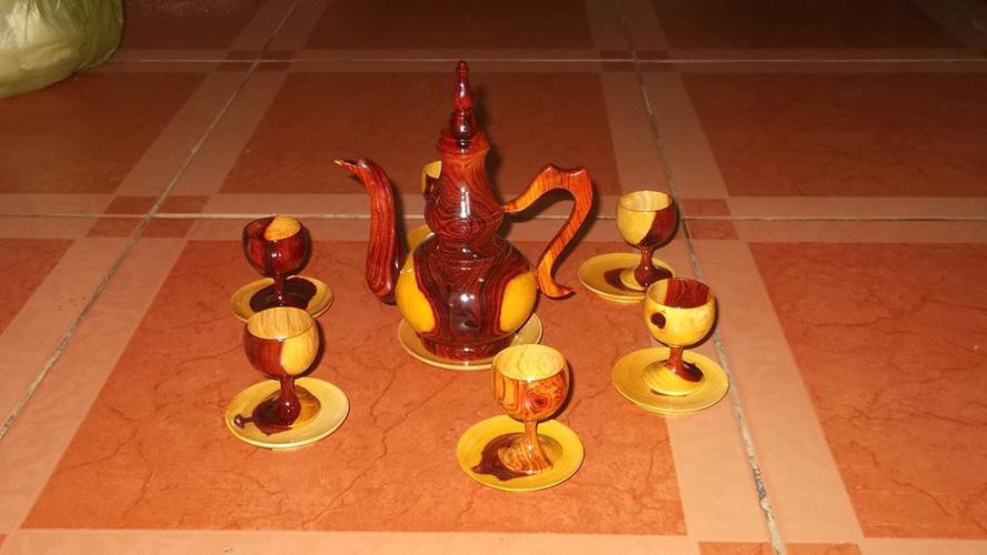 Bộ bình trà gỗ cẩm