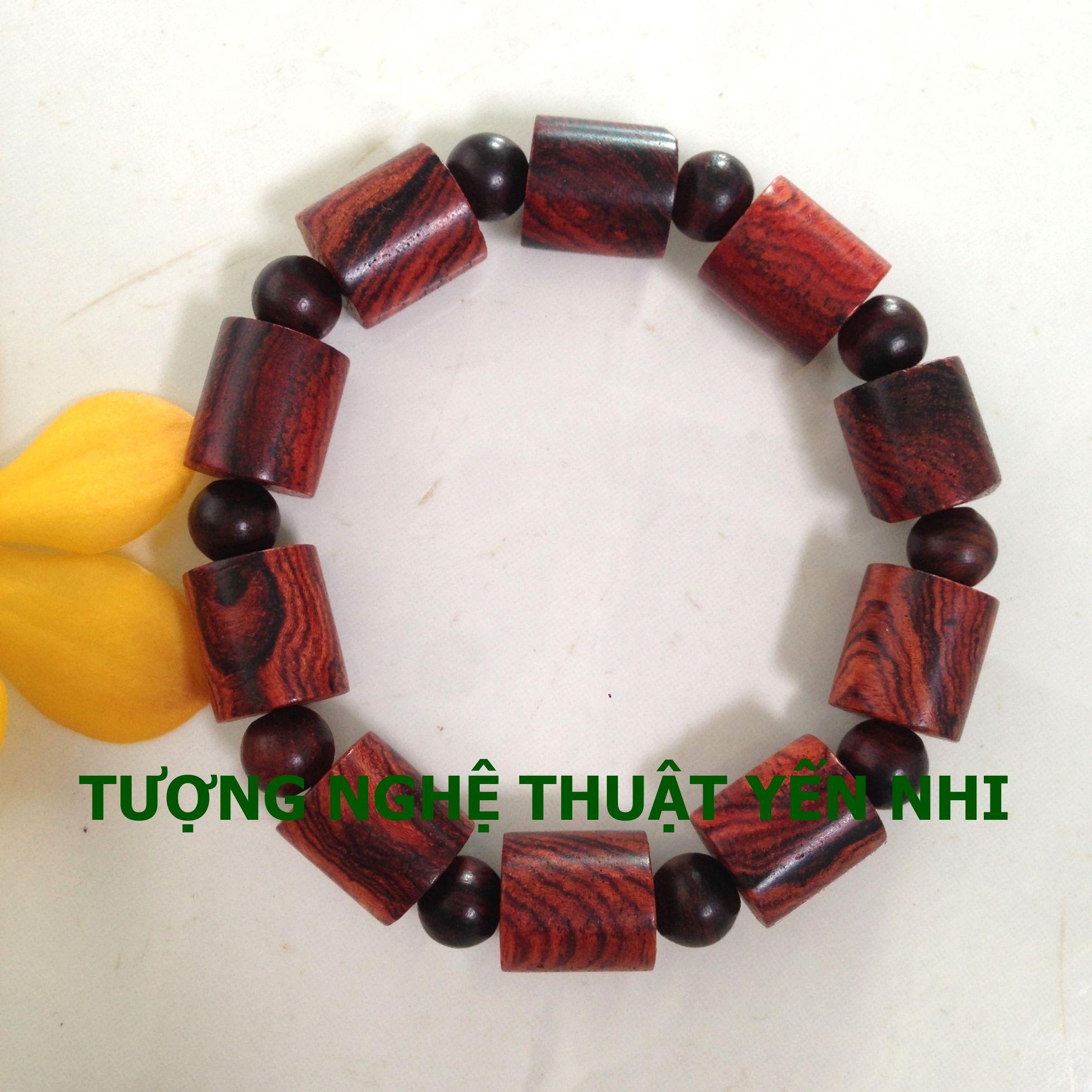 Vòng tay gỗ Sưa đẳng cấp - hạt trúc size 12mm