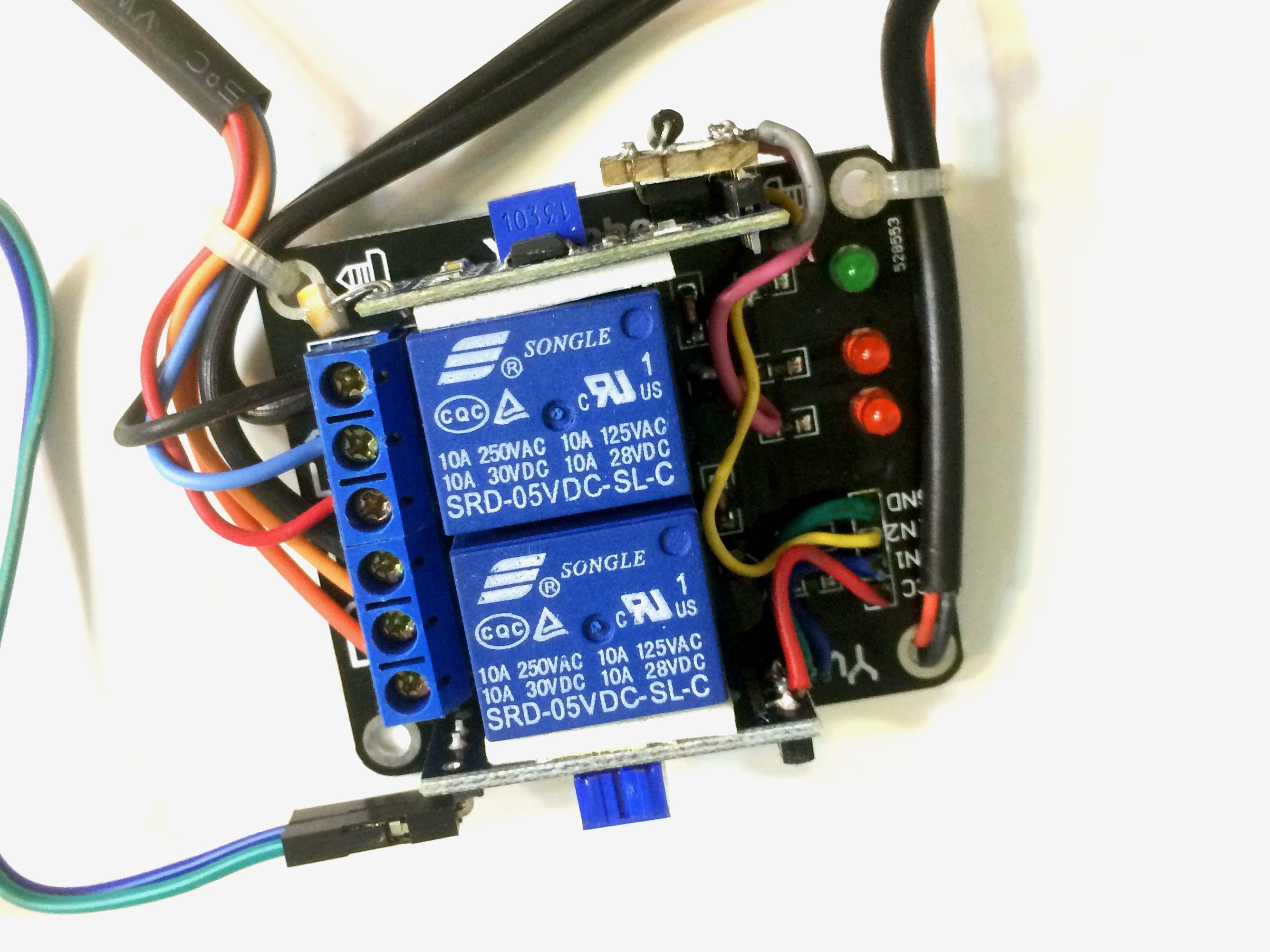 Bộ đảo chiều motor dùng cảm biến mưa và CBAS