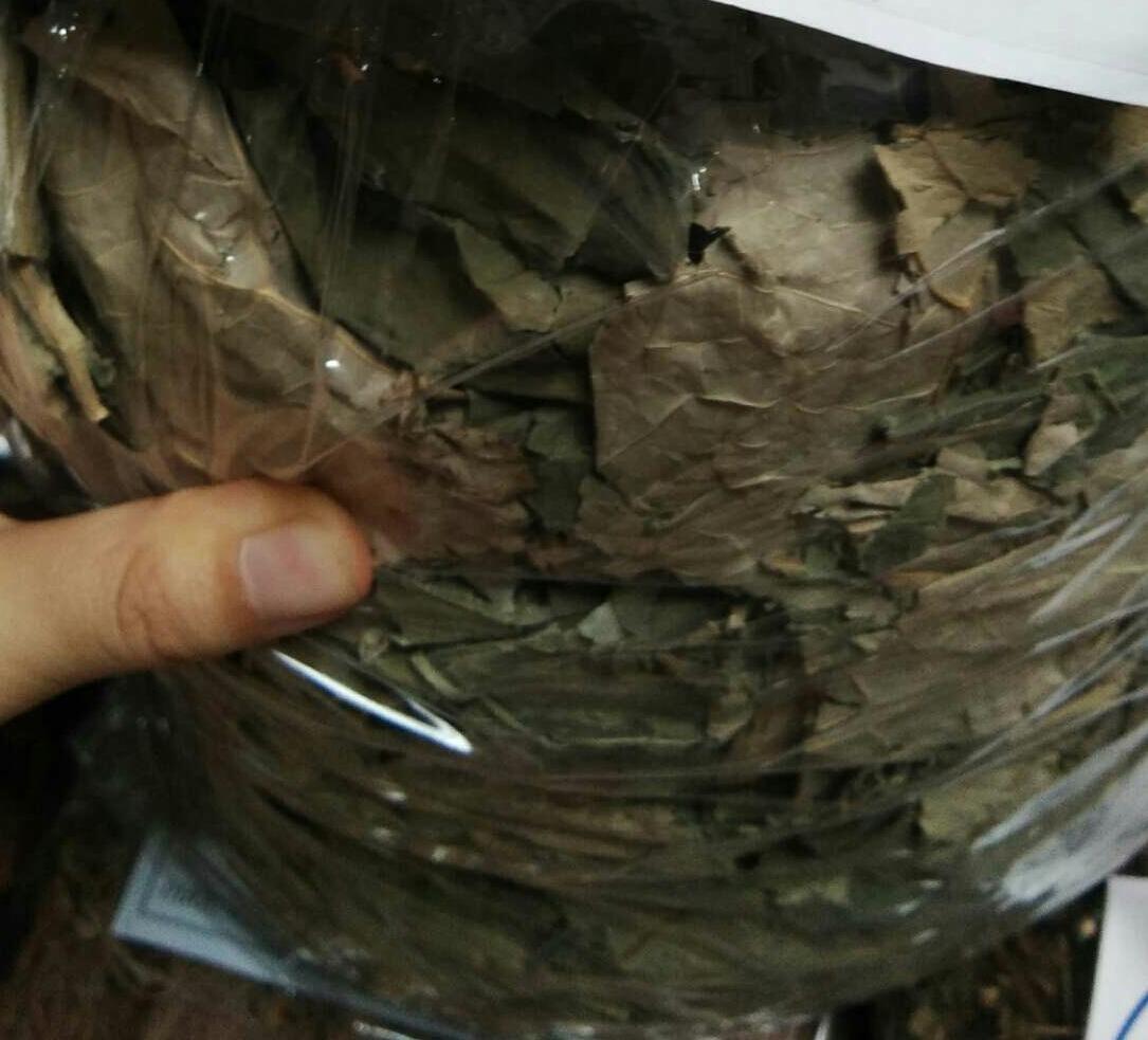 Lá sen khô 1kg.