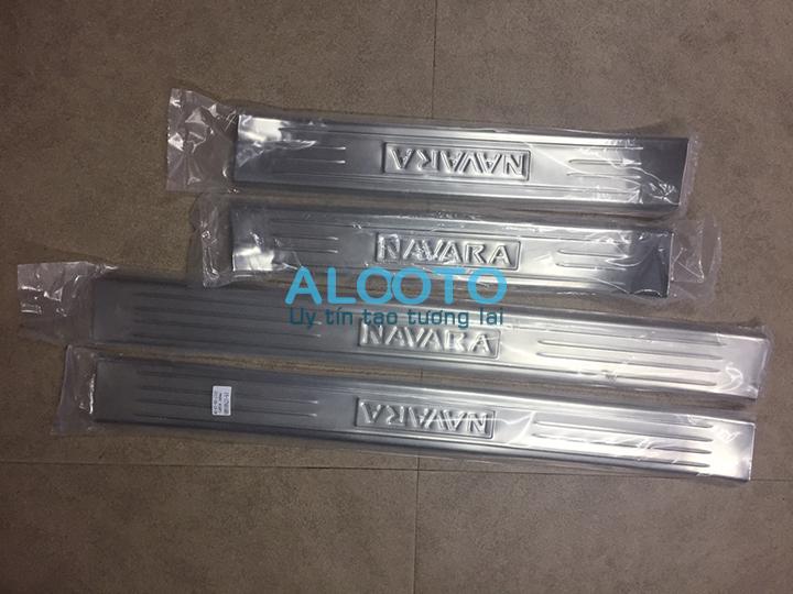 [Hỗ trợ lắp đặt khách Hà Nội] Ốp bậc trong Navara