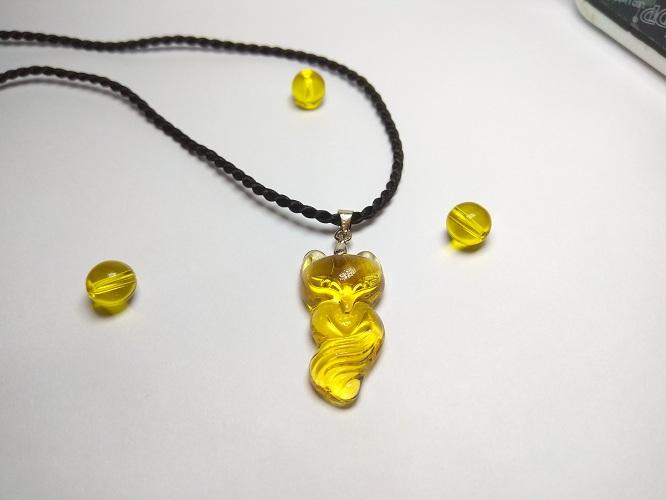 Dây chuyền mặt đá hồ ly 6 đuôi (Chọn màu theo ảnh)