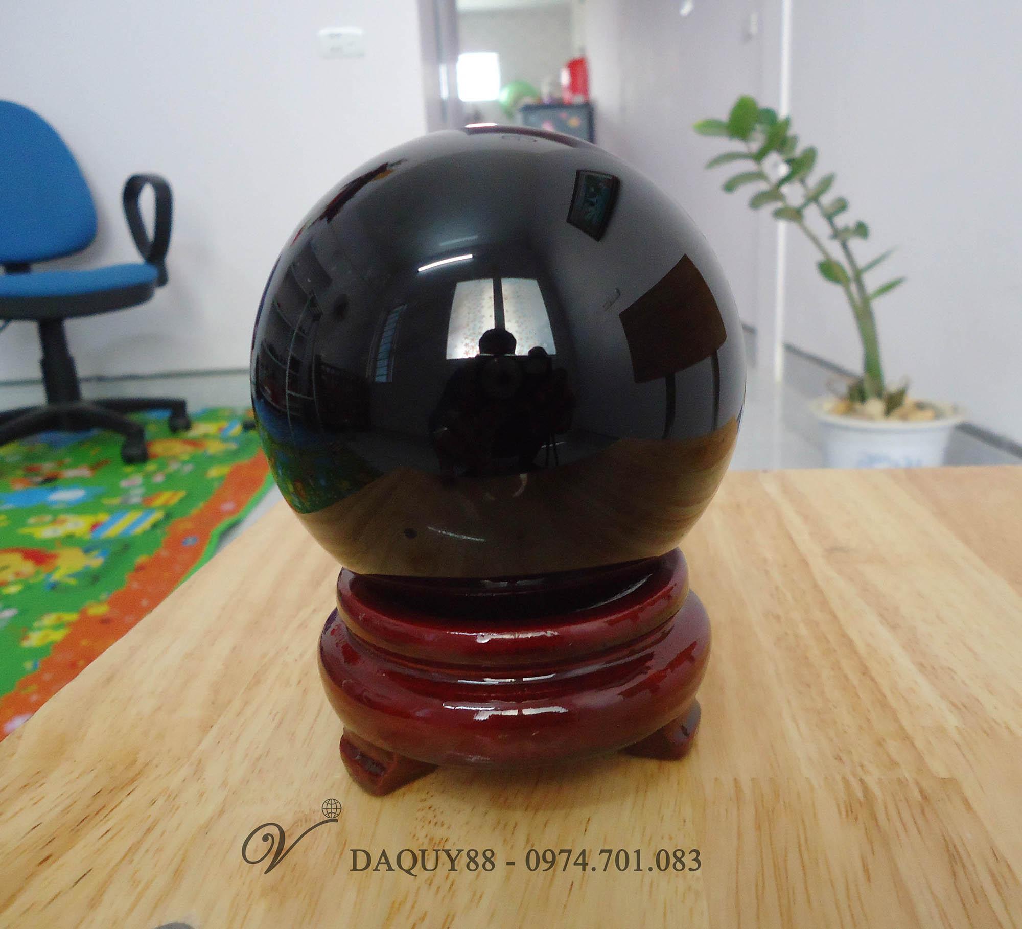 Quả cầu phong thủy đá núi lửa obsidian đen tự nhiên 9cm