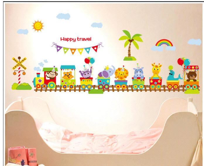 Decal dán tường đoàn tàu thú