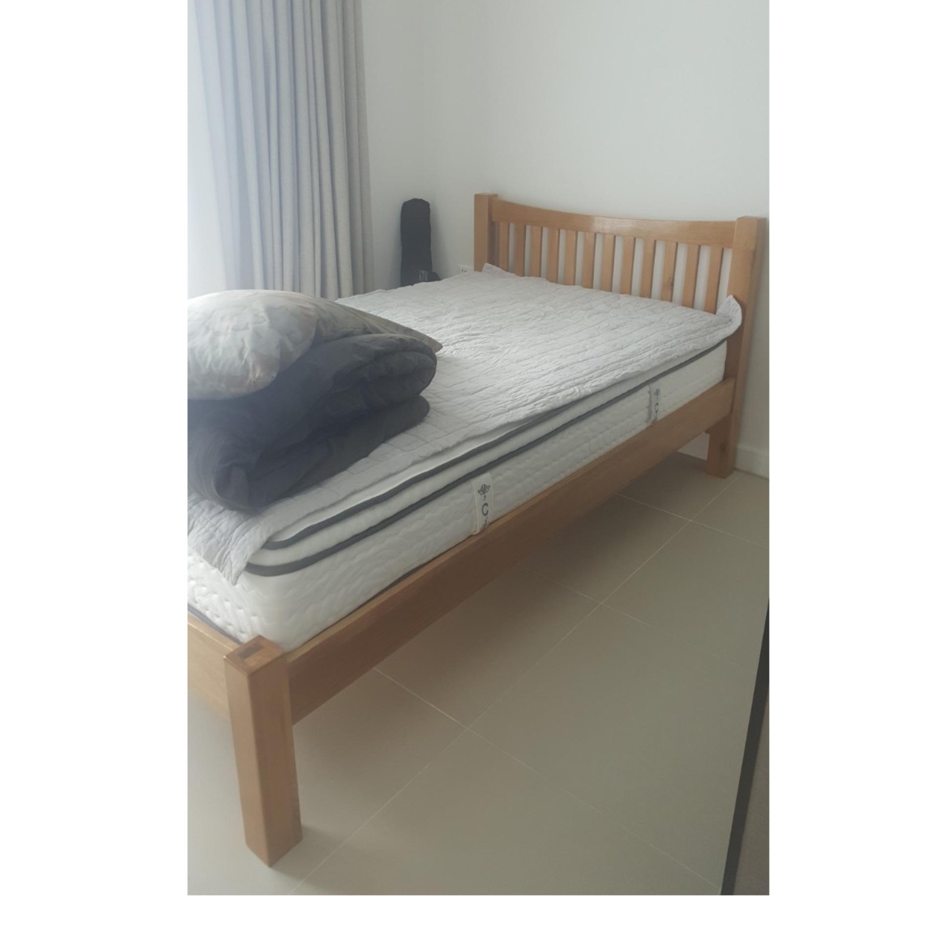 Giường ngủ gỗ Sồi Mỹ rộng 1m8 - EUF143