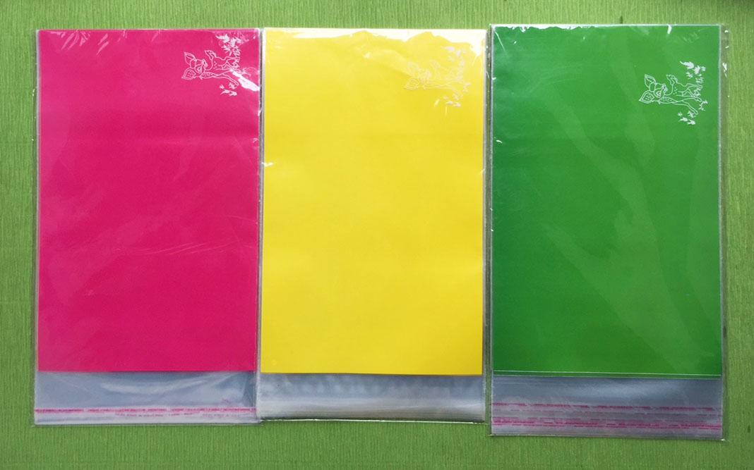 Combo 20 tờ bao tập màu hai trong 1 kèm 20 tem nhãn vở và 2 thời khóa biểu