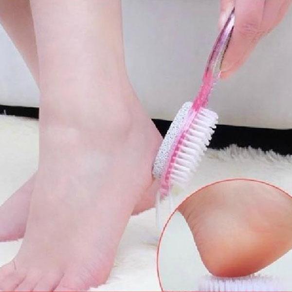 dụng cụ chà gót chân tiện lợi