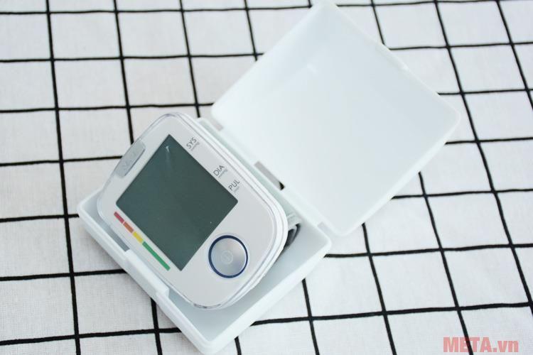 Máy đo huyết áp cổ tay điện tử Beurer BC44