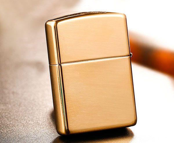 Bật lửa Zippo Mỹ vàng trơn bóng 254B