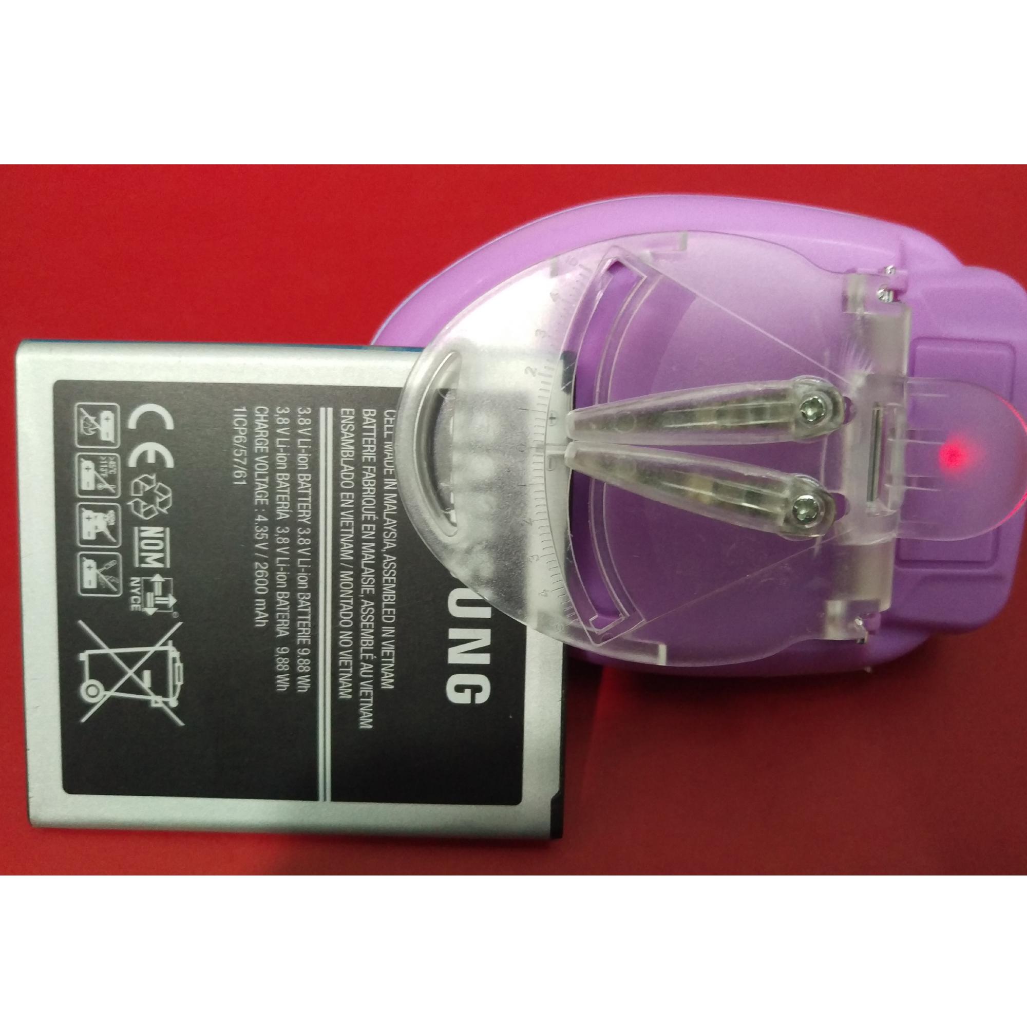 [HCM]Thiết bị Sạc Kẹp Pin Đa Năng - Hàng Nhập Khẩu