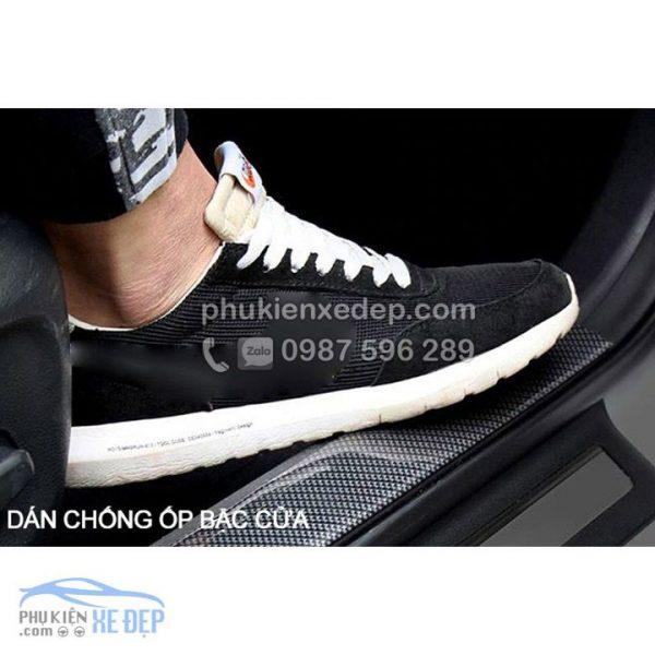 Nẹp carbon 5D chống va đập cốp xe, nẹp bước chân
