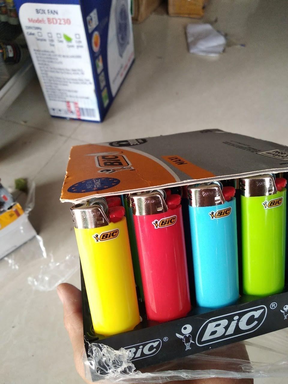10 Bật lửa Bic Đục Xịn Made in France size lớn Maxi J6