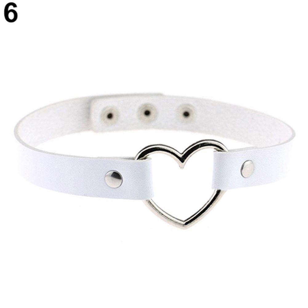 Vòng cổ choker dây da khuôn trái tim rỗng sành điệu