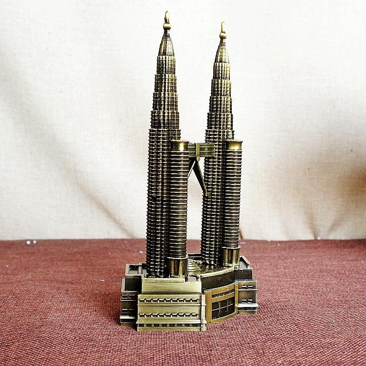 Mô hình tháp đôi Petronas cao 18 cm V.2 (màu vàng rêu)