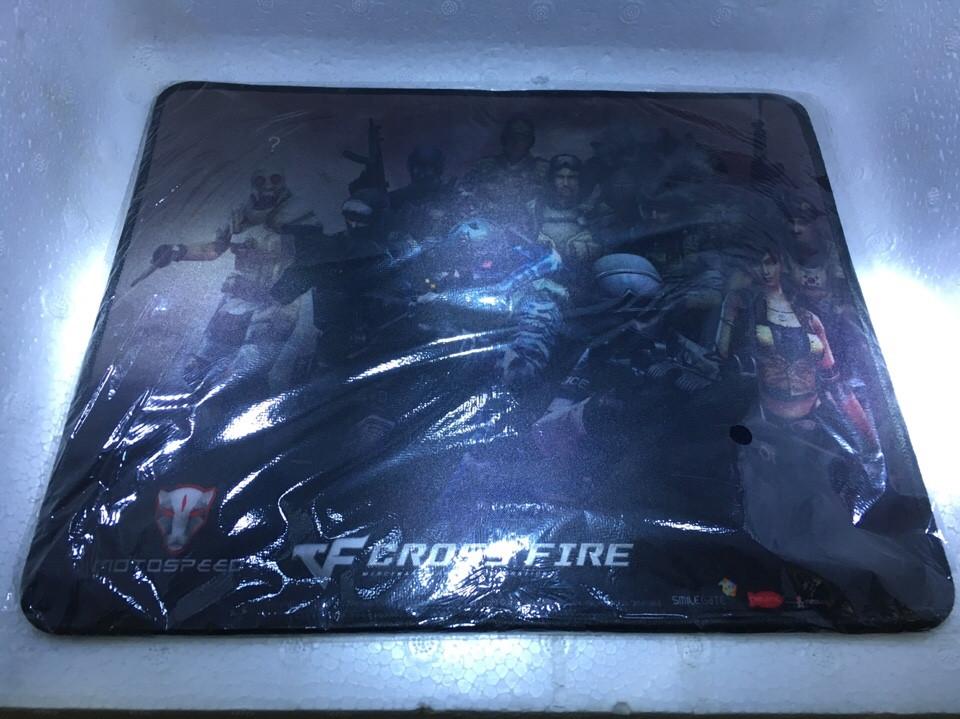 Mousepad hình game motospeed