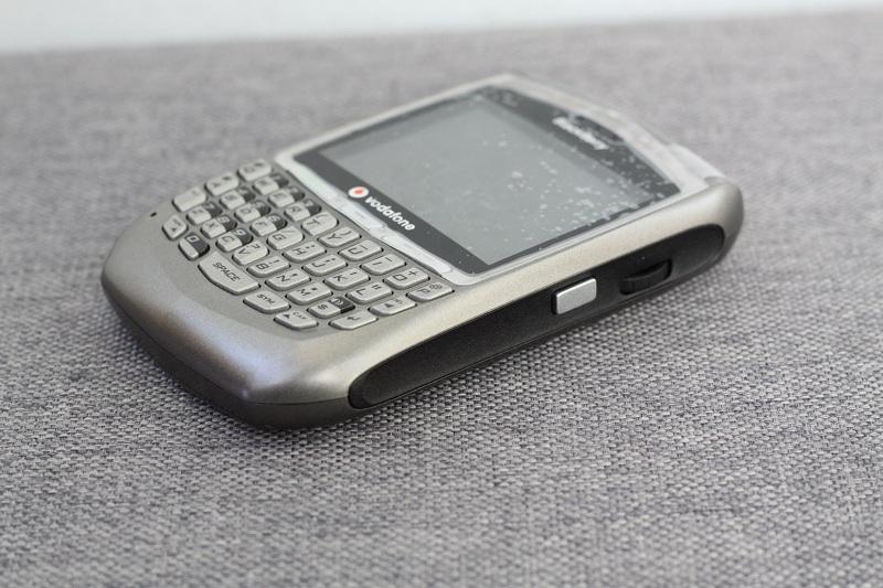 BlackBerry 8700v