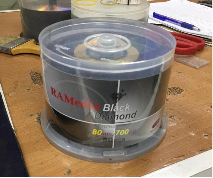 Hộp 50 đĩa CD-R RAMedia Black Diamond đĩa cd-r audio lòng đen