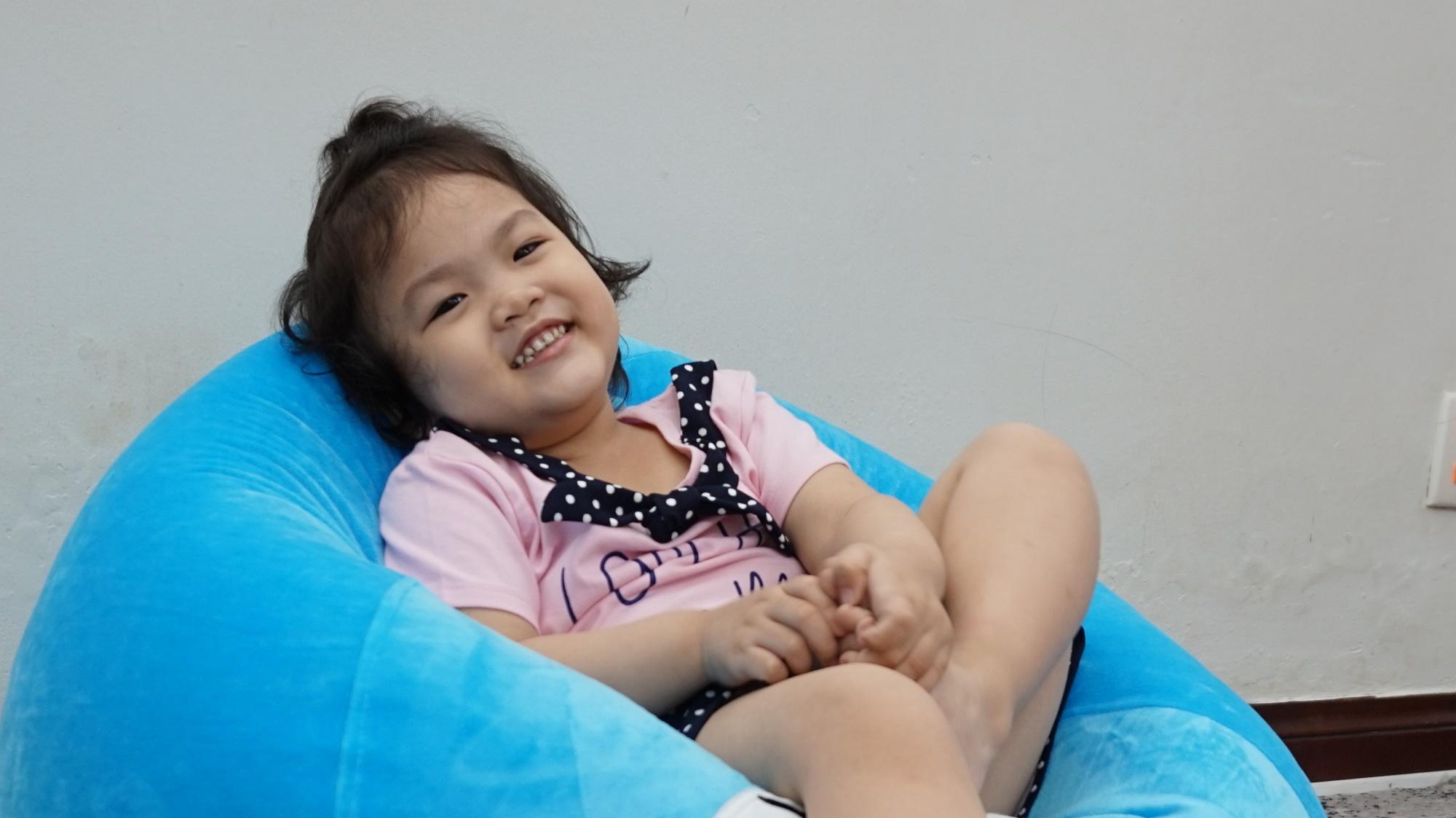 Ghế lười giọt nước Hali Đoremon (size S) nội thất dành cho trẻ em