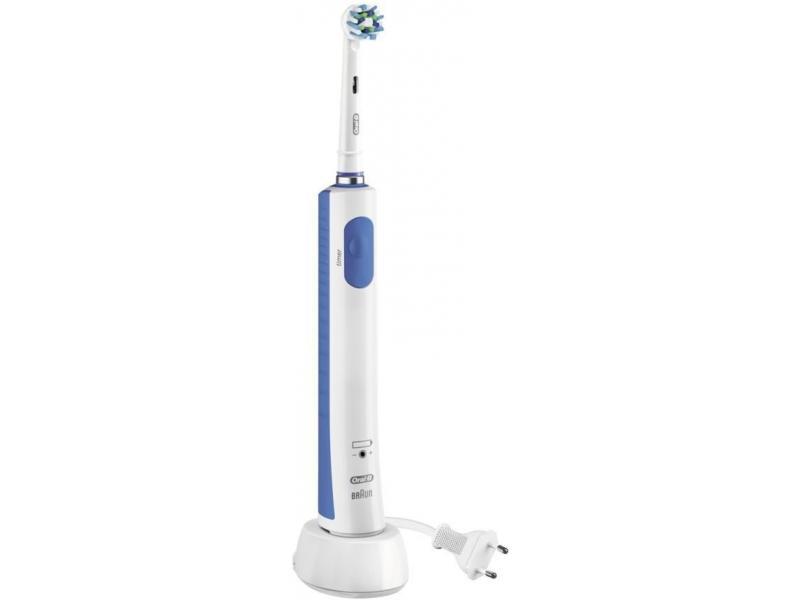 Bàn chải đánh răng điện Oral B Pro 600