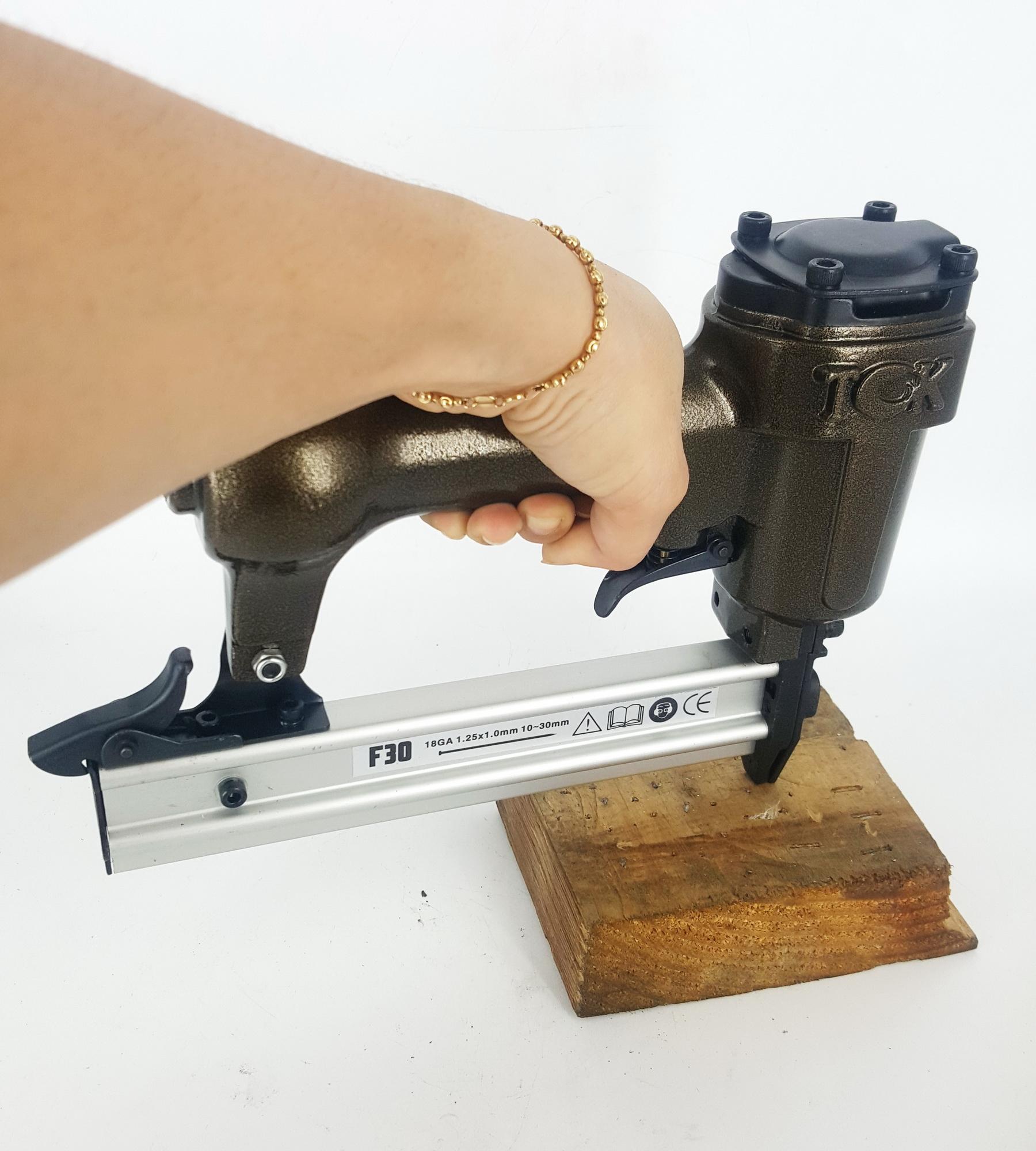 Máy bắn đinh JOK F30