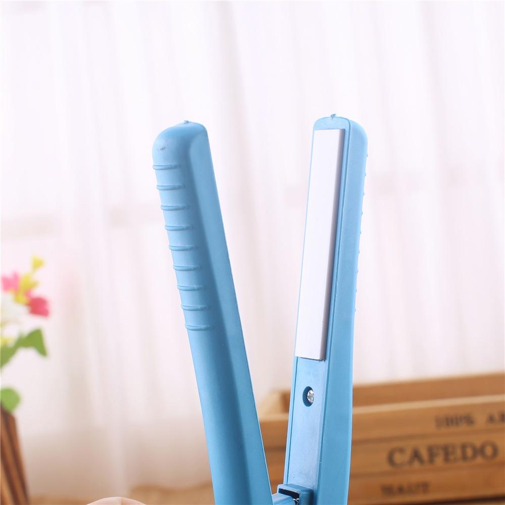 Máy là uốn tóc mini tiện lợi