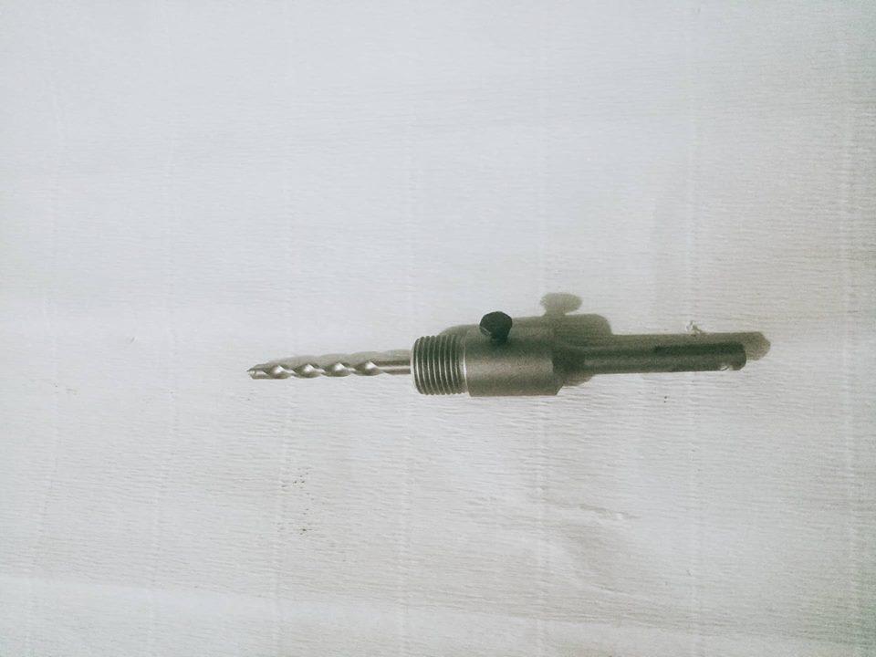 Đầu gài khớp nối mũi khoan khoét lỗ tường 110mm
