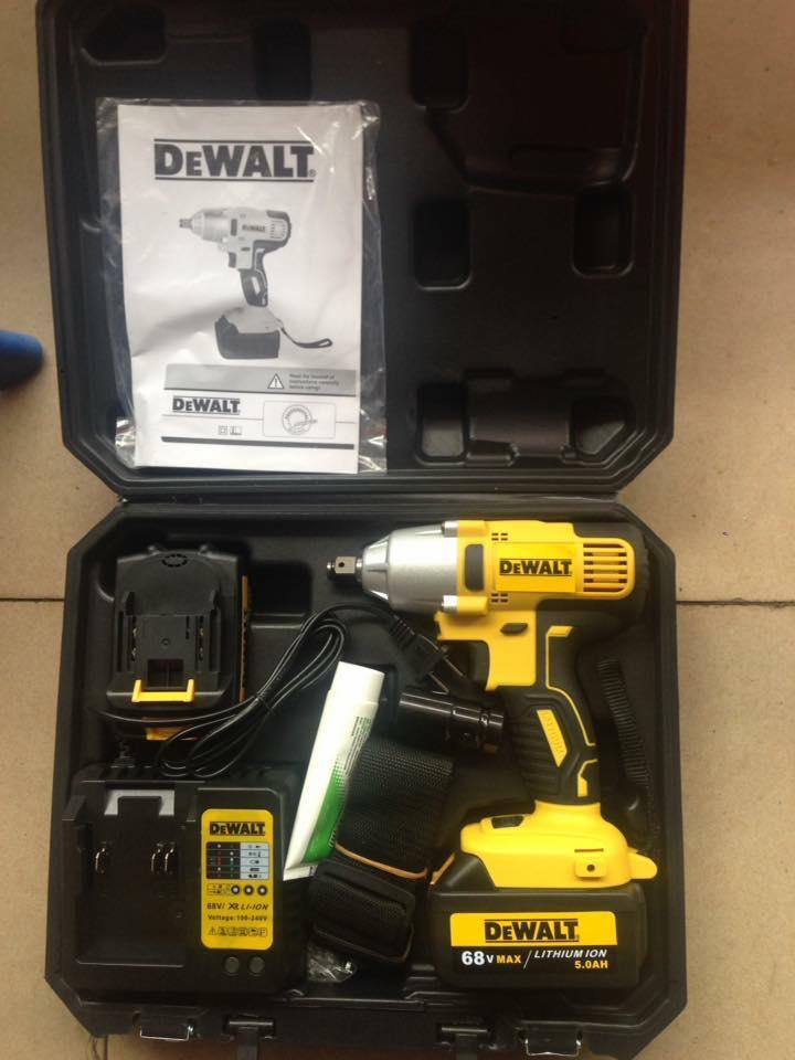 Máy siết bu lông Dewalt