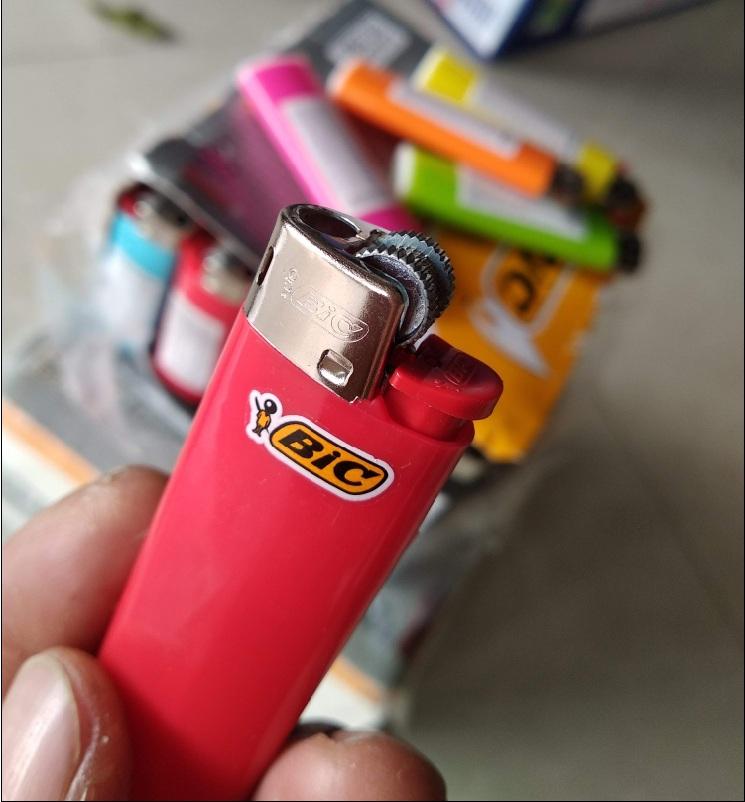 Combo 5 cái bật lửa Bic size trung Slim J3