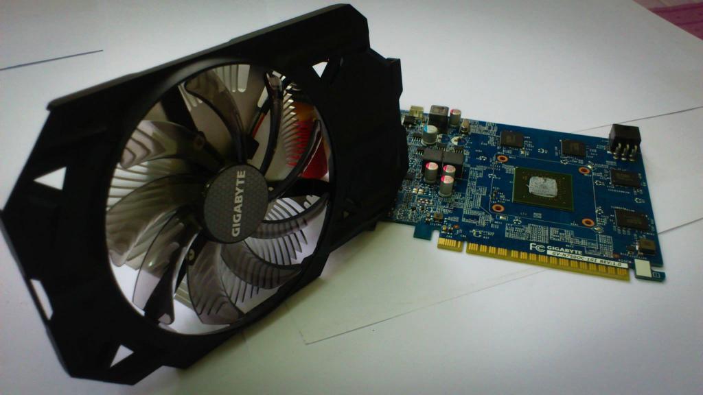 VGA Gigabyte GTX750 1Gb DDR5