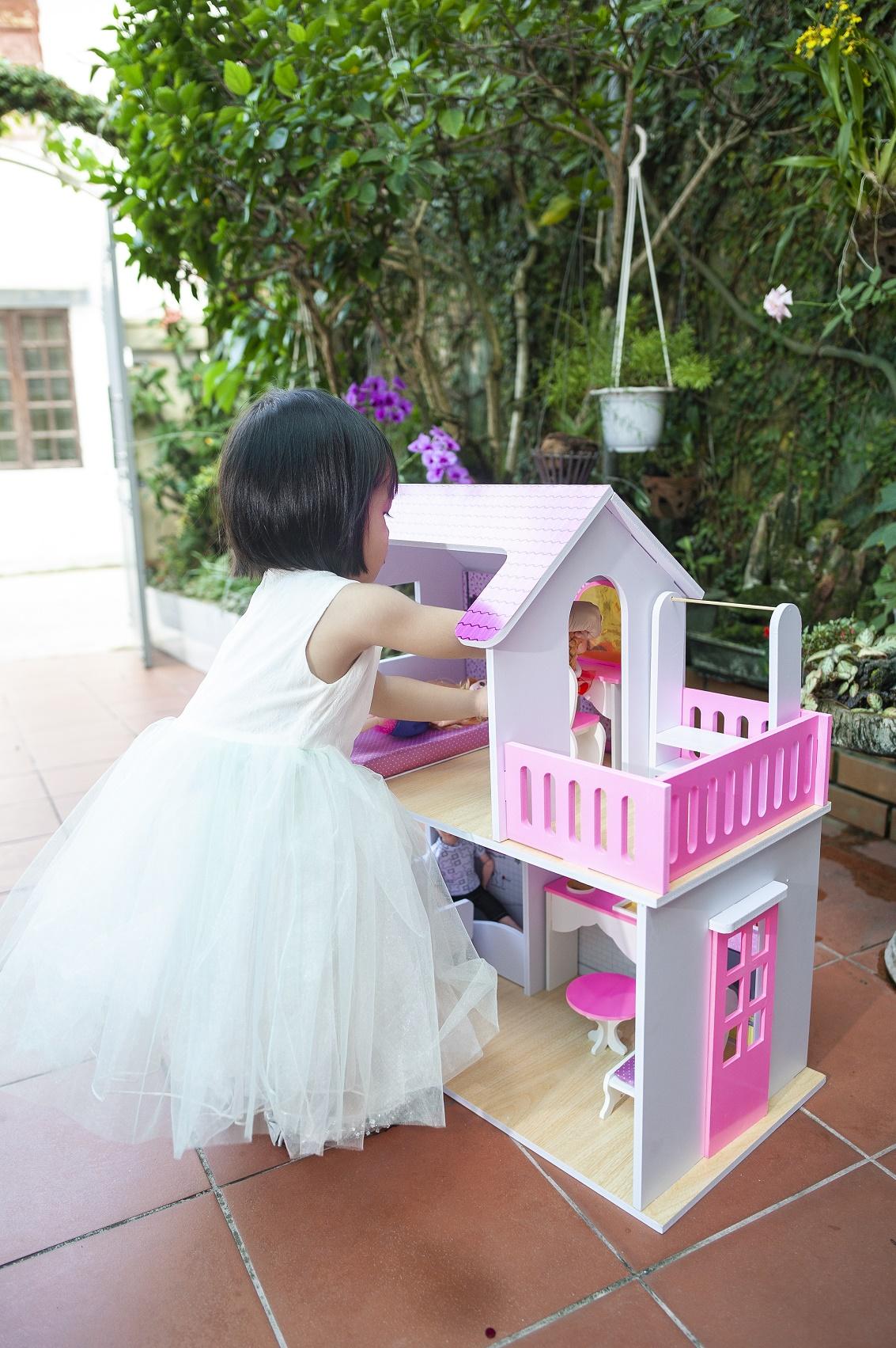 NHÀ BÚP BÊ BARBIE