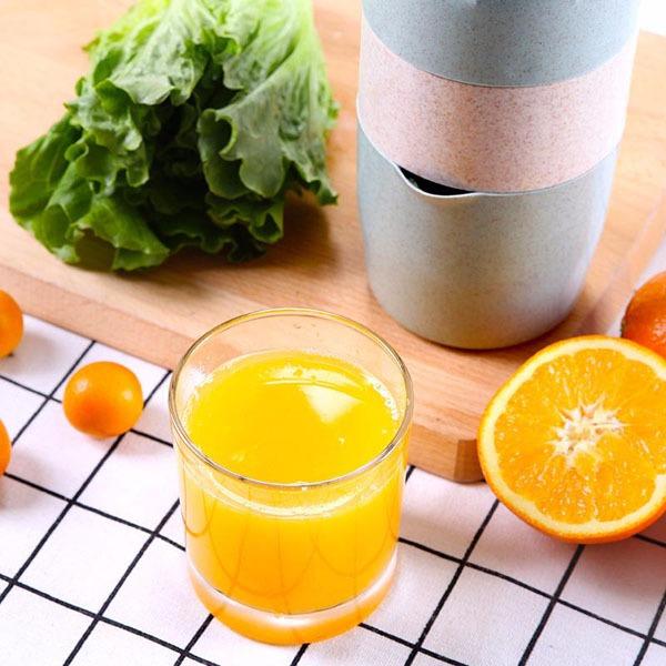 Dụng cụ vắt cam lúa mạch