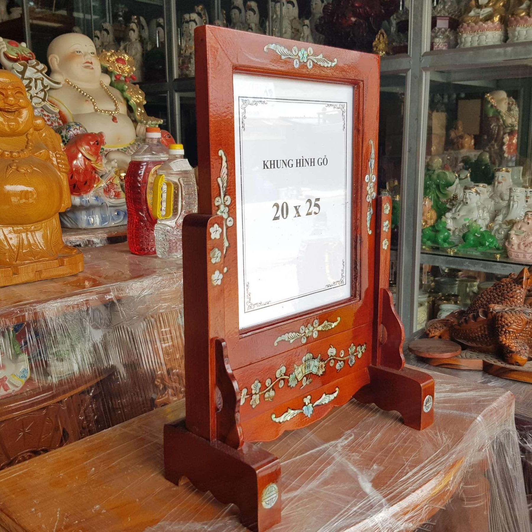 Khung hình thờ gỗ tràm bông vàng