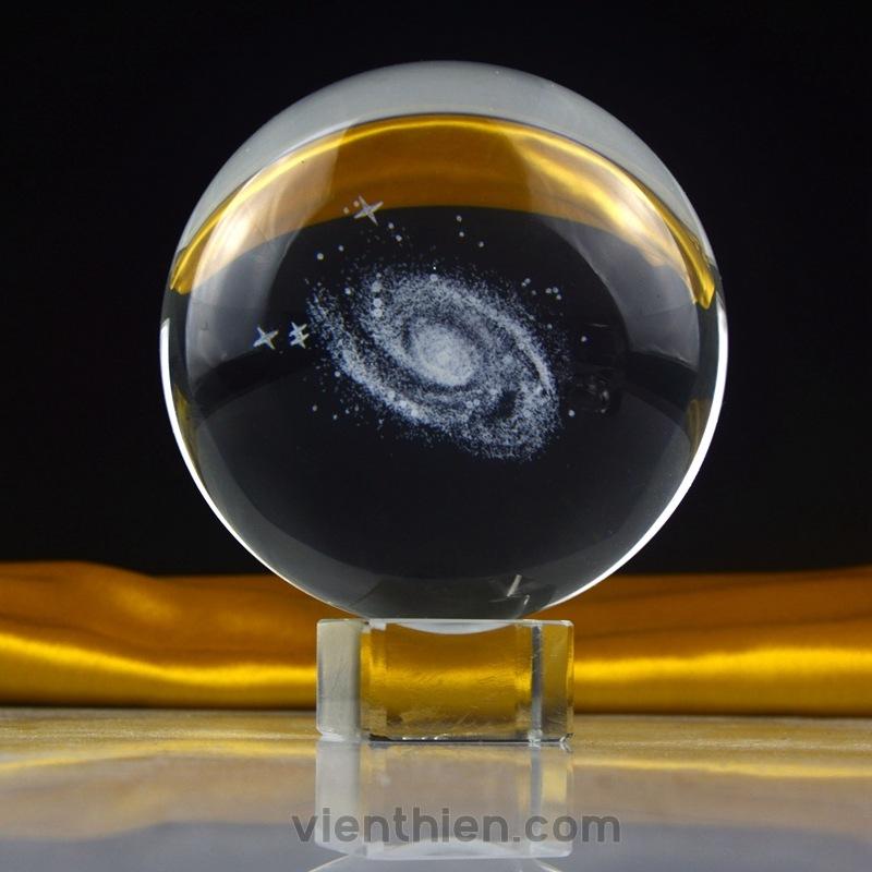[HCM]Quả cầu thủy tinh thiên hà 3D - Galaxy Ball 6cm (Tặng LED rời)