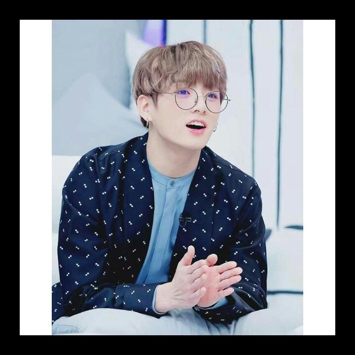Kính bts jungkook dễ thương kính mắt nam nữ thời trang cực đẹp hot thiết kế phong cách Hàn quốc army