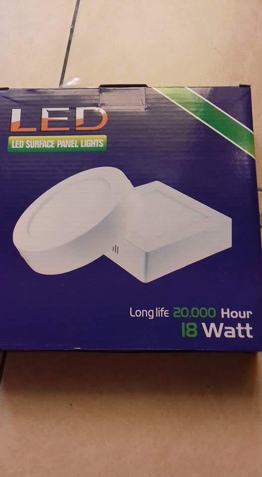 Đèn LED ốp nổi, hình vuông, mặt trắng 12w
