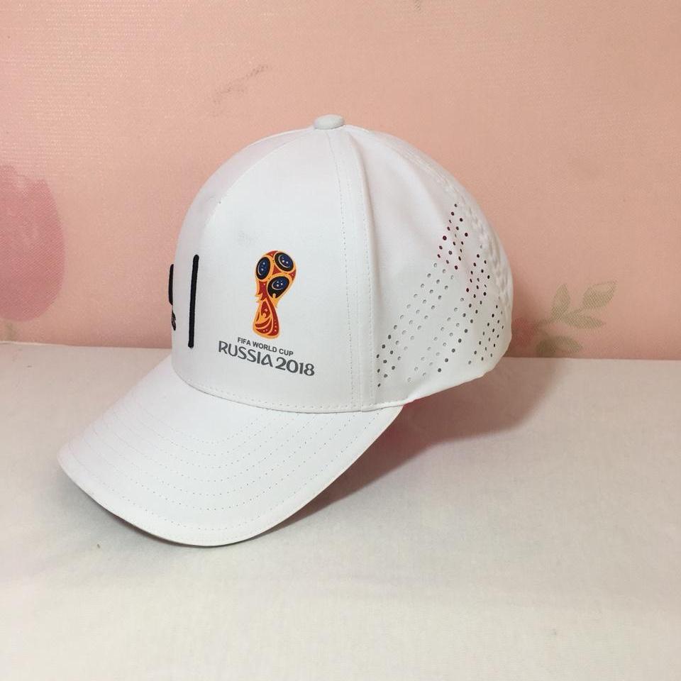 Nón kết thể thao World Cup 2018 (Trắng, đen)