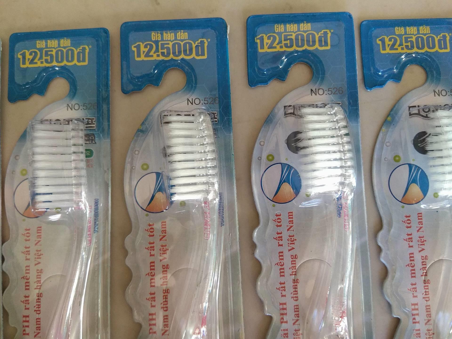 36 bàn chải đánh răng ph ( 3 lố )