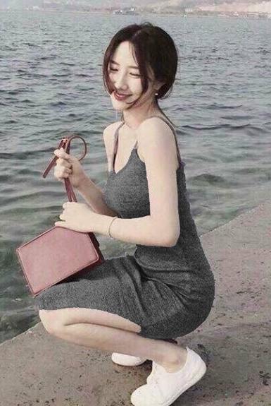 Đầm body 2 dây