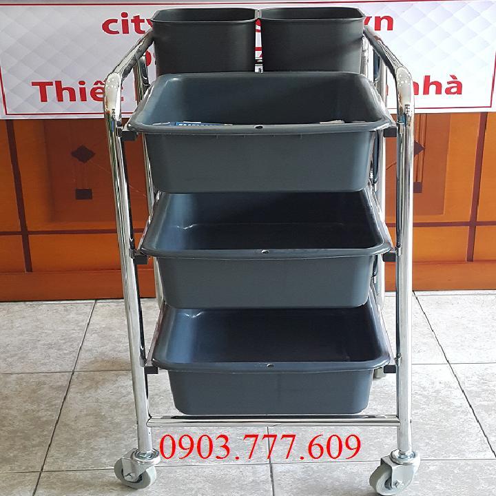 Xe dọn thức ăn thừa