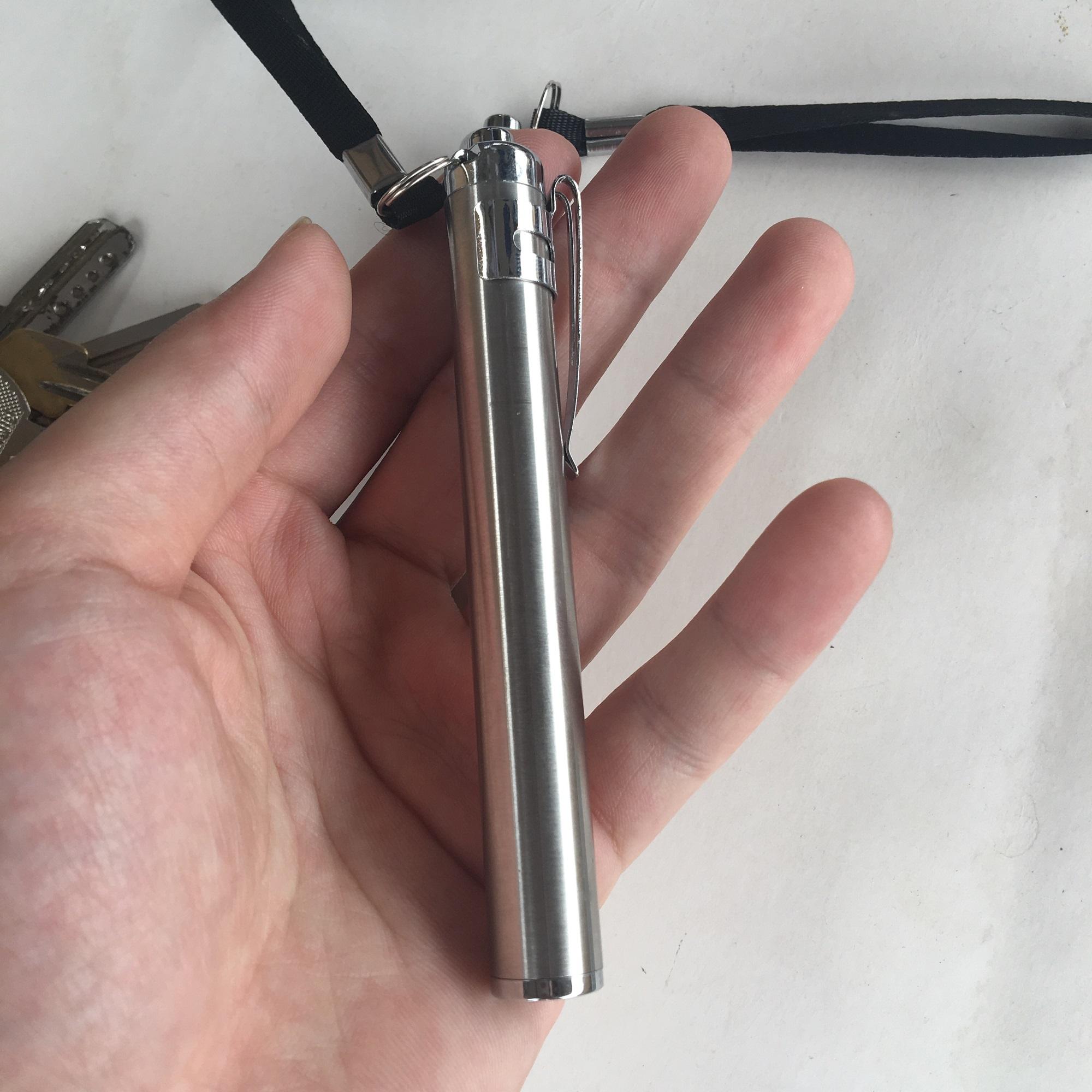 Đèn pin mini siêu sáng