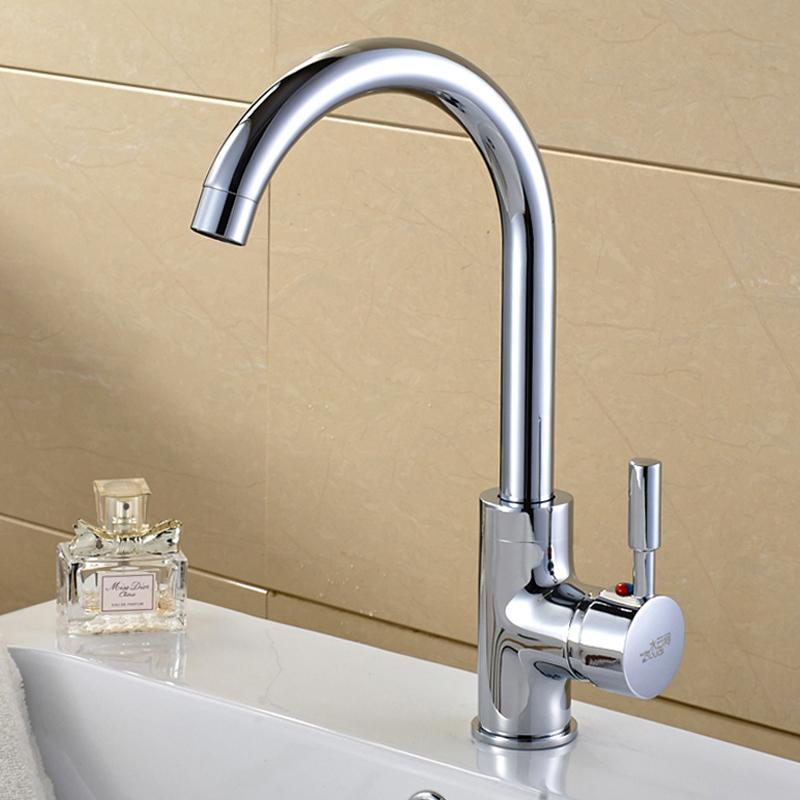 Vòi rửa chén nóng lạnh