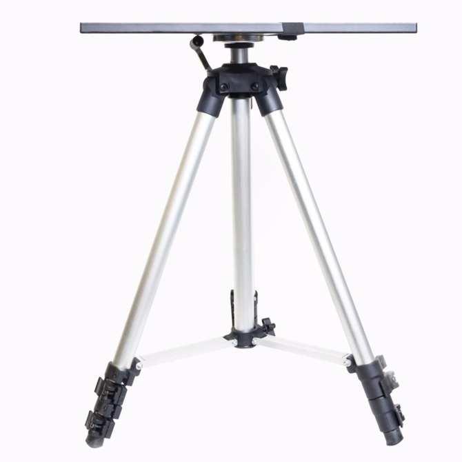 [HCM]Giá Đỡ Máy Chiếu W615 (Không Bánh Xe)