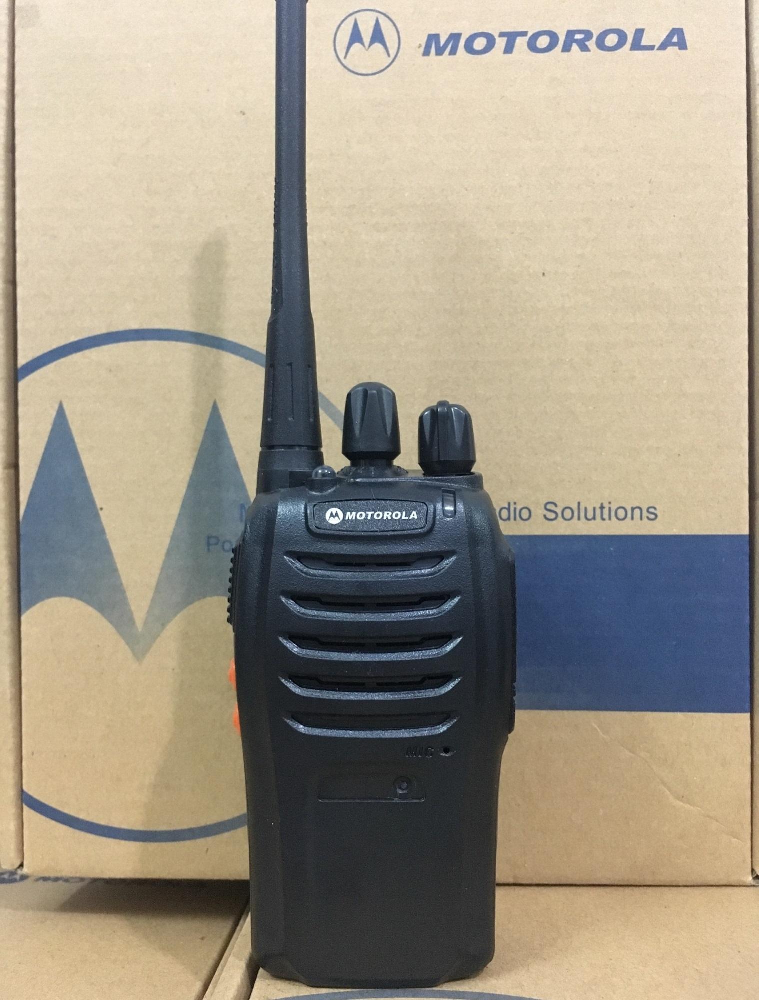 Bộ 4 Máy bộ đàm Motorola GP668 Plus (D)