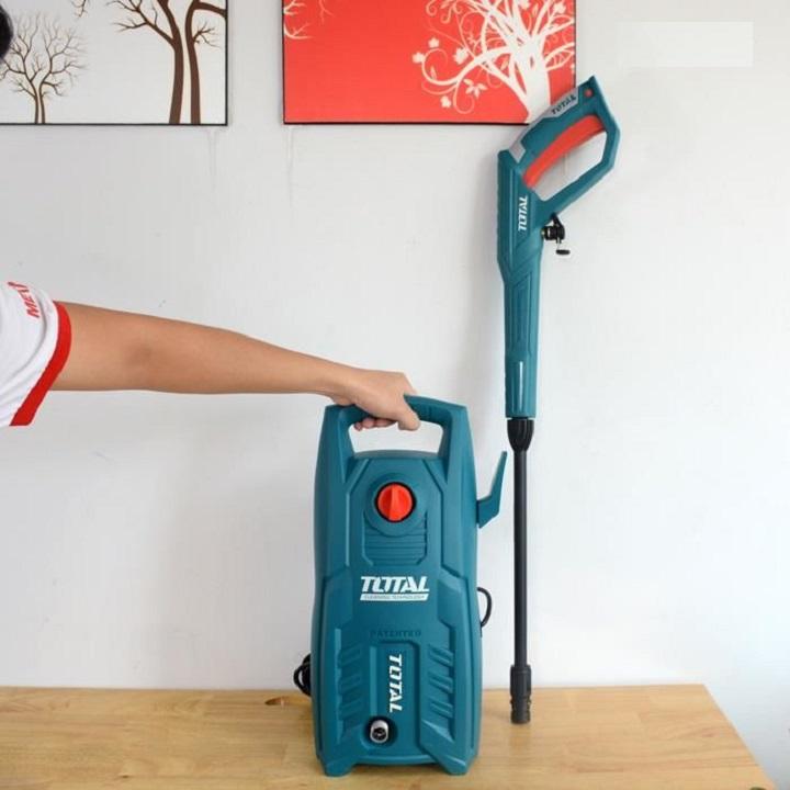 [HCM]Máy phun xịt rửa cao áp đa năng Total 1400W