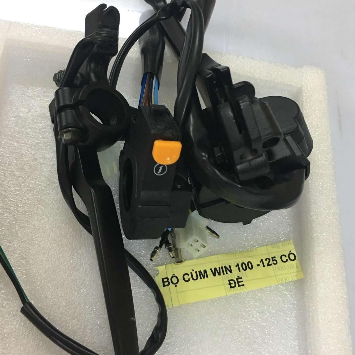 [HCM]Bộ cùm xe win màu  đen có đề.