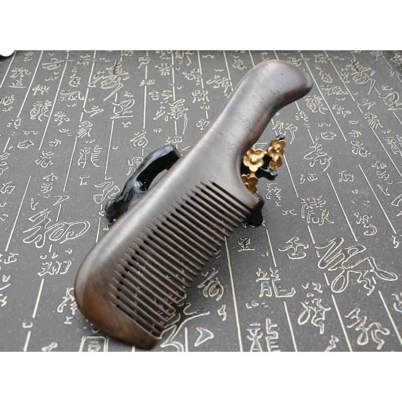 Lược gỗ đàn hương đen Mã 1901