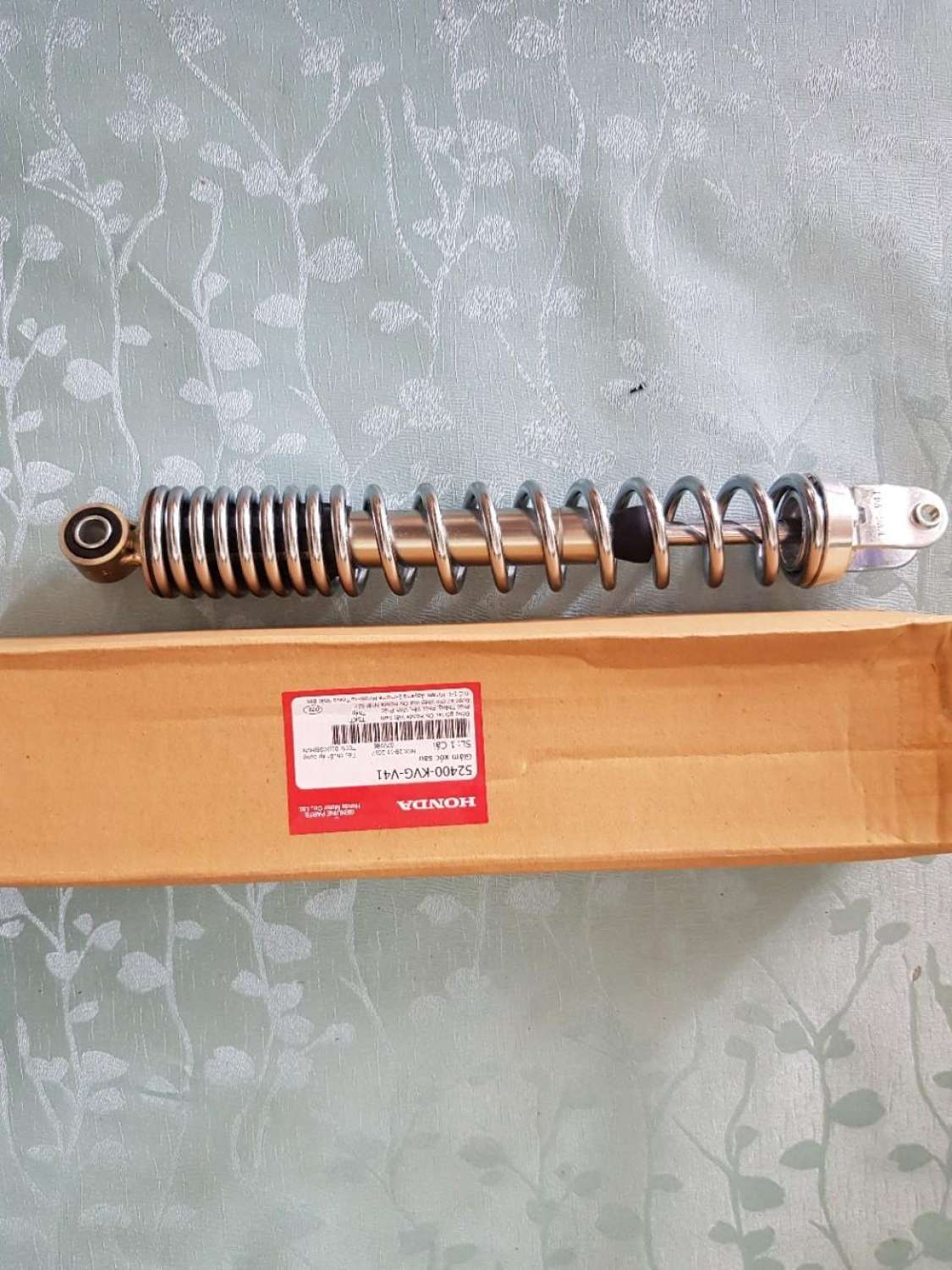 Đôi Giảm xóc sau (2 chiếc) Air Blade 110 từ 2011 đến 2012 (AB đầu bò), hàng din Honda mới 100% (Mã số: 52400KVGV41)