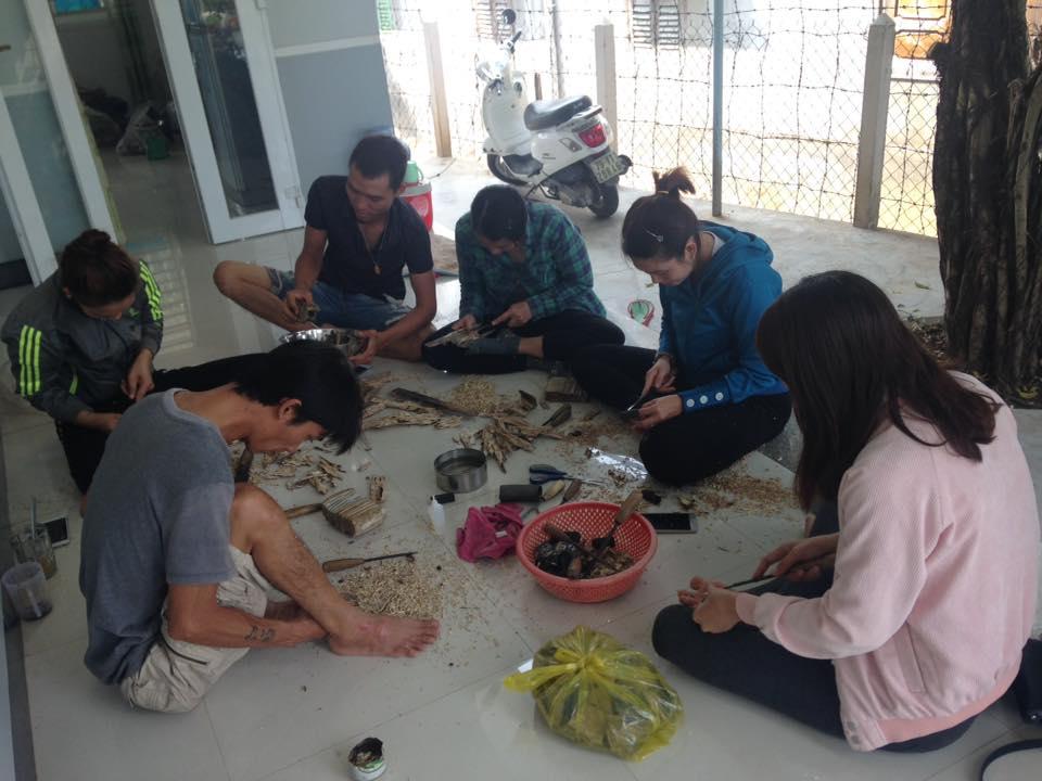 Trầm Nụ Thác Khói